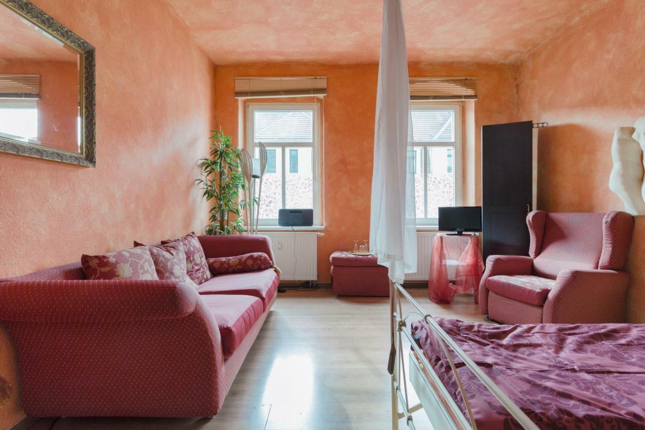 Ferienwohnung Residenz: Spacious Apartments for Groups up to 6 Dresden Exterior photo