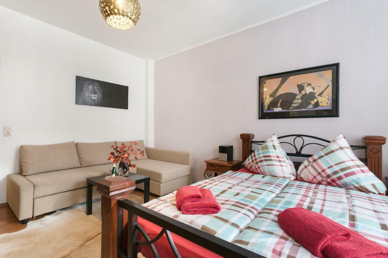 Ferienwohnung Residenz: Spacious Apartments for Groups up to 6 Dresden Exterior photo